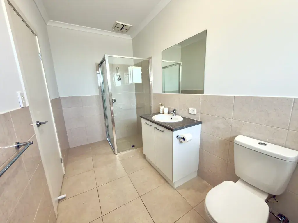 9 Gilles Crescent, Hillcrest, SA 5086 bathroom 4